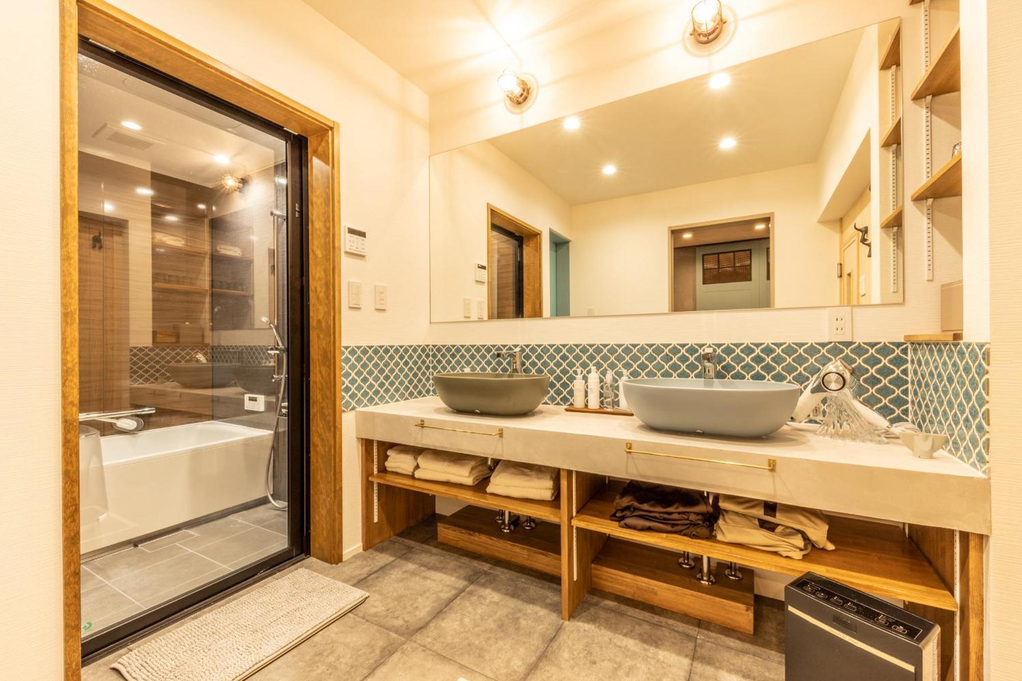 Hida Takayama Base - Traditional Japanese Garage House With Private Sauna Bagian luar foto